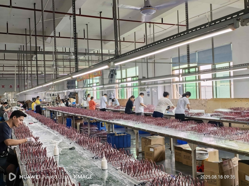 Shenzhen Xinhe Lighting Optoelectronics Co., Ltd. manufacturer production line