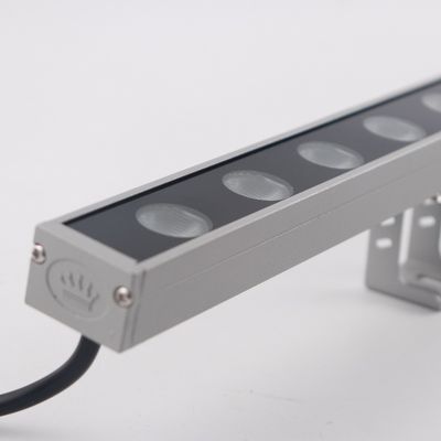 Außenbeleuchtung 18 W LED Wandspüler mit Doppelwinkellinse und 10*60 Strahlwinkel