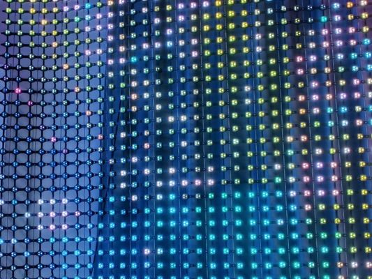 Außenwerbebildschirm Programmierbares weiches LED-Gitterbildschirm mit IP67-Schutz und DMX512-Steuerung
