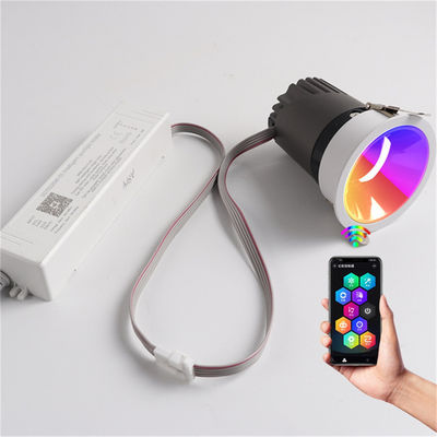Ultra dünne 20W RGBW SPI USC2904 Wiederaufladbare LED-Strahler Kreisförmiges Anti-Glanz für Wohnzimmerdekoration
