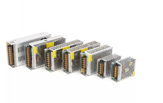 12V/24V Leichtgewicht Led-Treiber 100W 200W 300W 400W 600W Schaltnetzteil